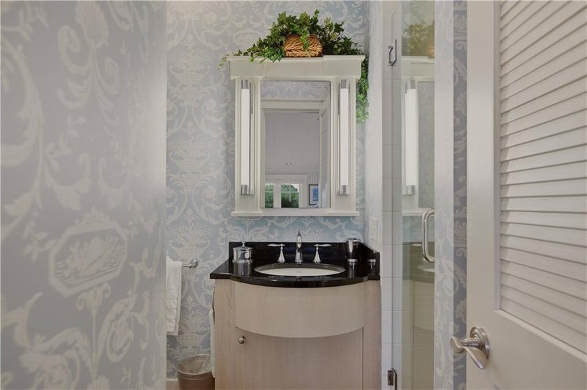 One-of-a-kind pied-a terre overlooking Narragansett Bay and the - photo 23