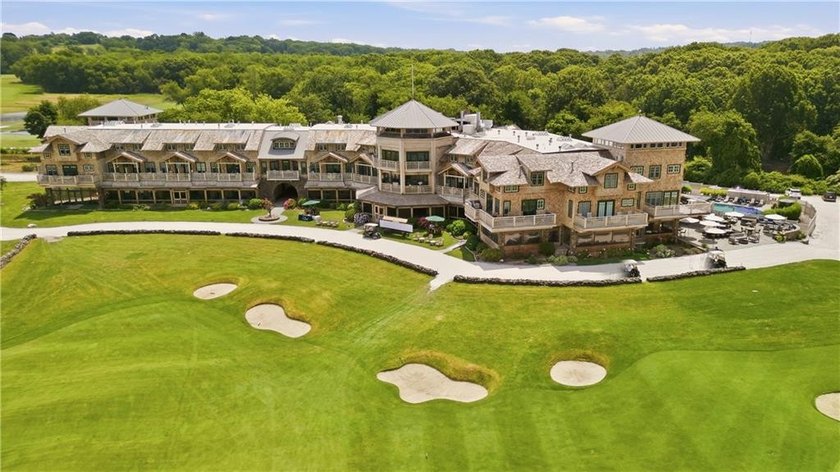 One-of-a-kind pied-a terre overlooking Narragansett Bay and the - photo 36