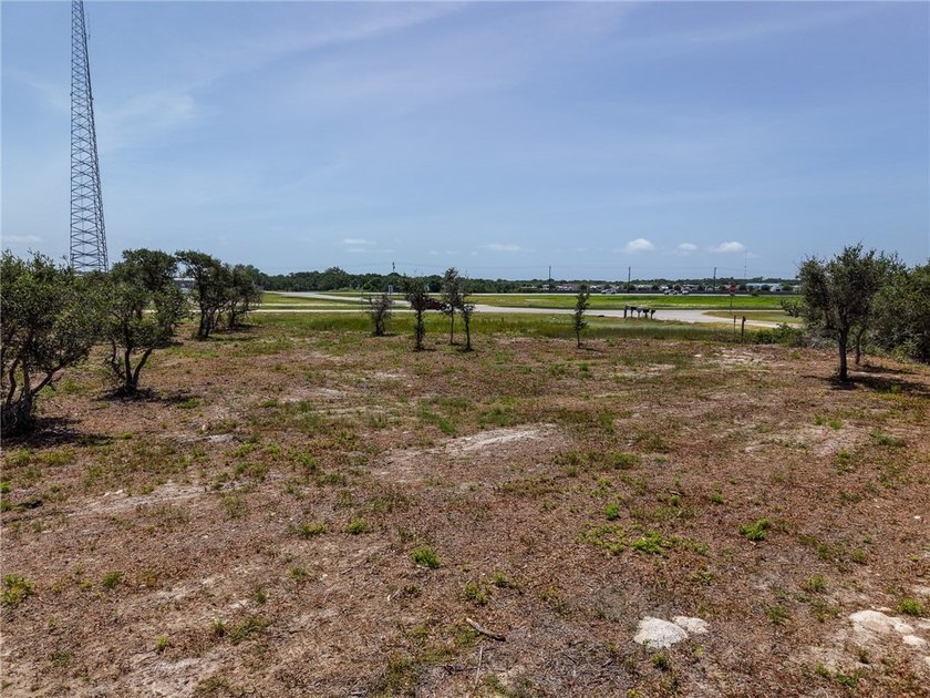 Looking for the perfect place to build your dream home or invest - photo 4