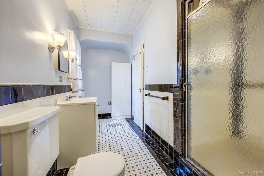 Welcome to this rare Bayside Hills opportunity! Situated on a - photo 22