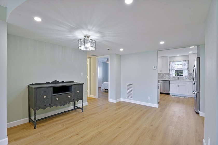 2 bedroom, 2 bathroom Lake Harbour Towers East, waterfront condo - photo 6