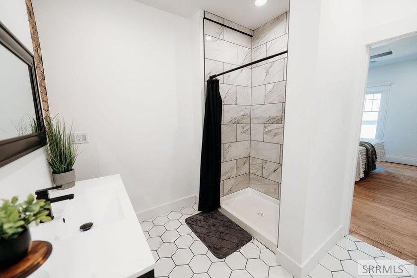 Step into timeless charm with this beautifully preserved 1910 - photo 42
