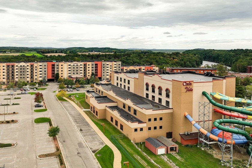 Motivated Seller! Fully furnished &amp; Move-In Ready! Turnkey - photo 28