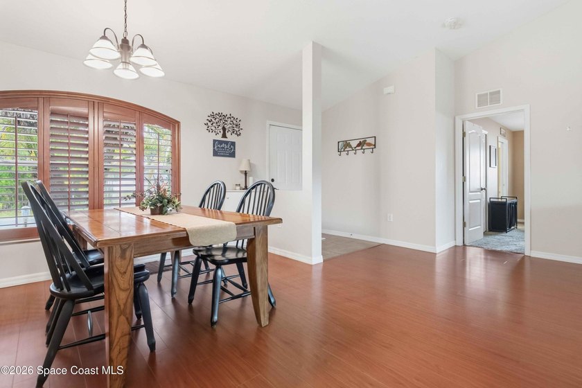 Welcome to this beautifully maintained spacious home that - photo 10