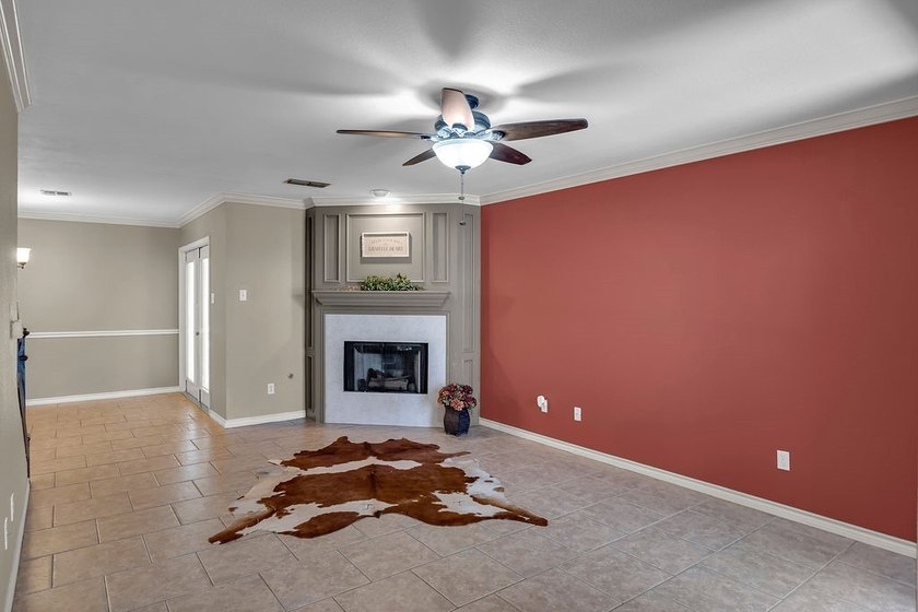 Charming Townhome in The Havens Welcome to this inviting - photo 7