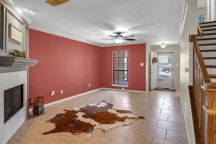 Charming Townhome in The Havens Welcome to this inviting - photo 8