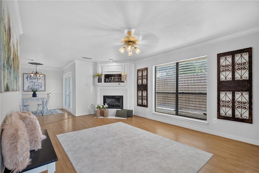 Move-in ready townhome located in the desirable The Havens - photo 5