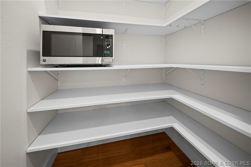 Welcome to this stunning brand-new modern construction home - photo 16