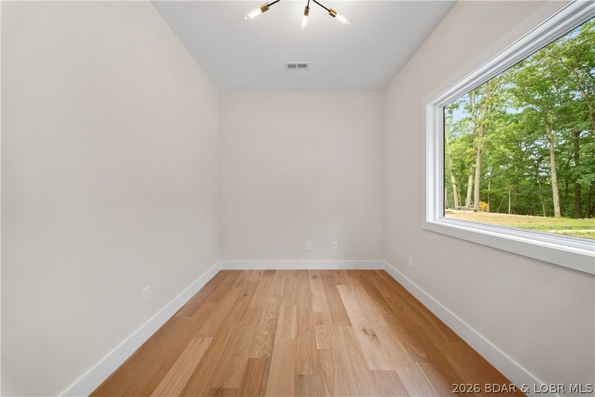 Welcome to this stunning brand-new modern construction home - photo 22