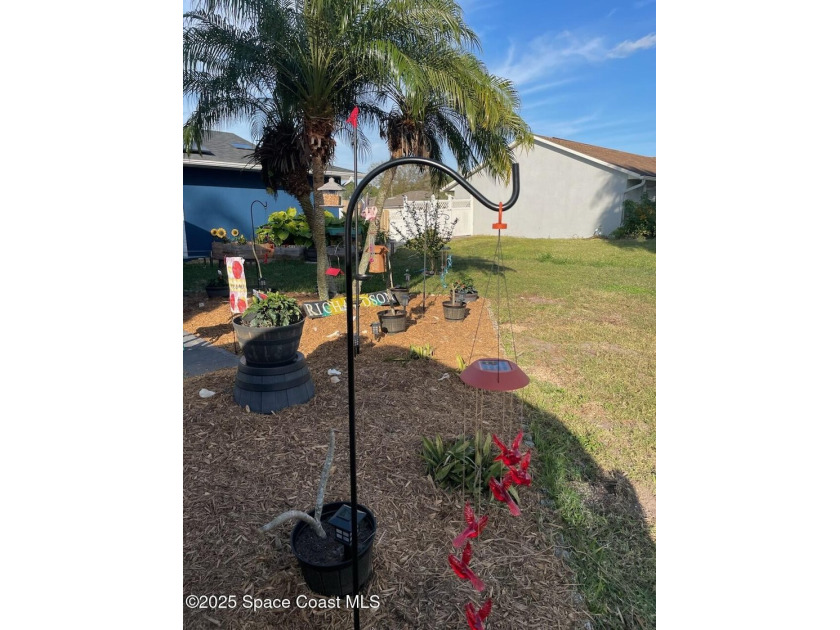Don't miss out on this beautiful 3 bedroom, 2 bath home! Never - photo 2