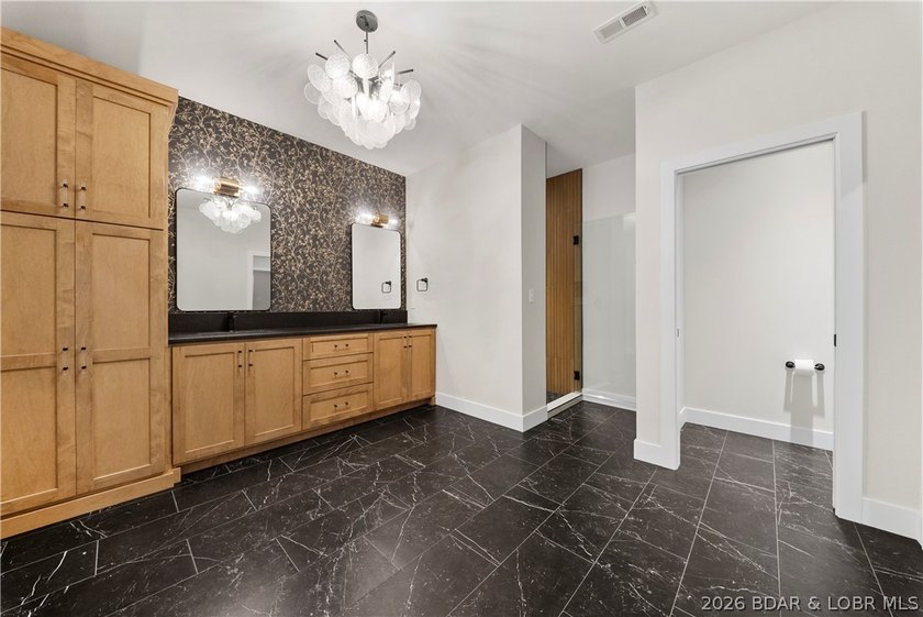 Welcome to this stunning brand-new modern construction home - photo 35