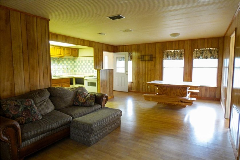 Unique investment opportunity Duplex plus bonus building on one - photo 9