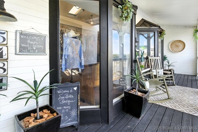 Unlock the potential of this exceptional 4,477 square foot - photo 10