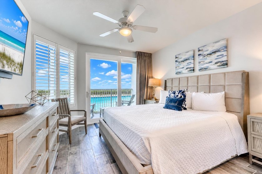 Luxury living at its best! 101 blu is a spacious, contemporary 2 - photo 13