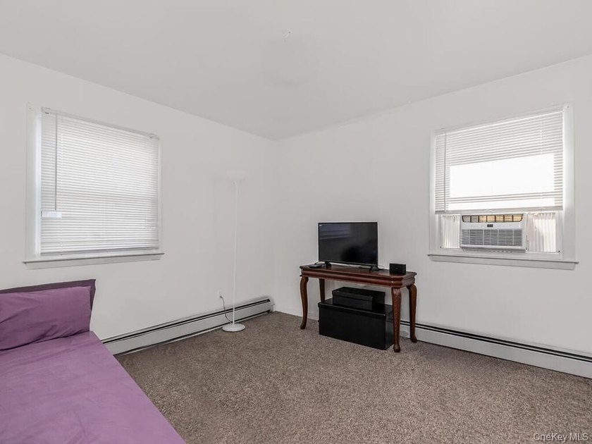 Beautiful fully detached legal 2-family home located in the - photo 15