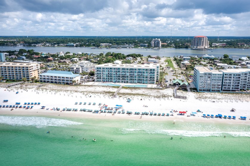 Luxury living at its best! 101 blu is a spacious, contemporary 2 - photo 44