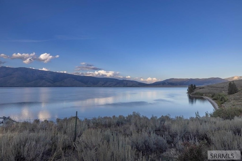 Own your own piece of paradise near pristine Henry's Lake. These - photo 2