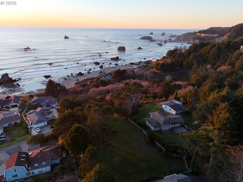 GATED FLAT .65 AC LOT WITH BEAUTIFUL OCEAN VIEW. This lot is NOT - photo 17