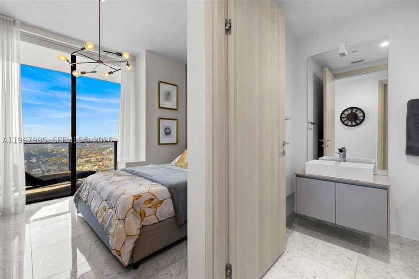 PH5304 at Flatiron Brickell is a rare trophy sky residence - photo 31