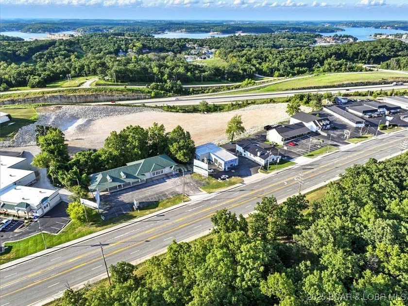 Investors and developers, take notice! This approximate 4 - photo 3