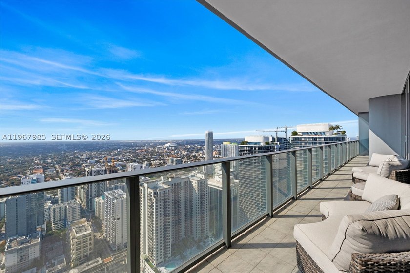 PH5304 at Flatiron Brickell is a rare trophy sky residence - photo 50