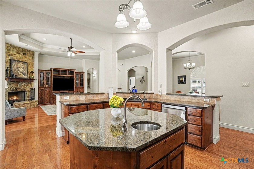 Welcome to 233 Meadowlark Lane in the highly desirable Woodlake - photo 19
