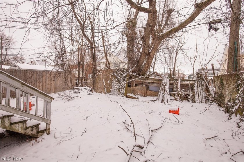 The large fully rehabbed duplex is waiting for you today - photo 31