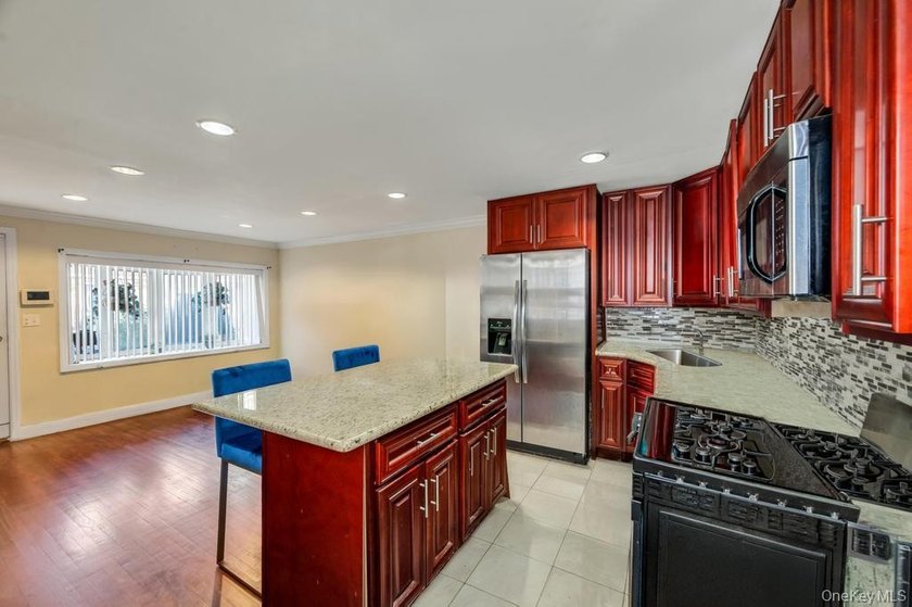 Welcome to 1536 East 51st Street, a beautifully maintained - photo 11