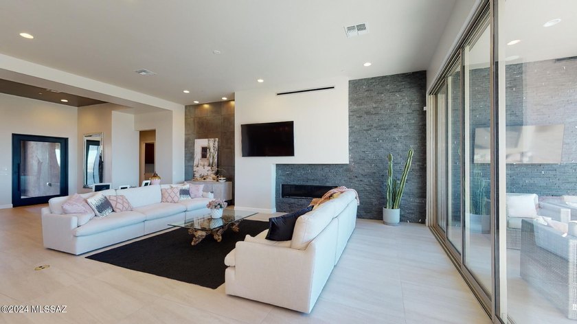 This very popular Manzanita home sits on the perfect corner lot - photo 11