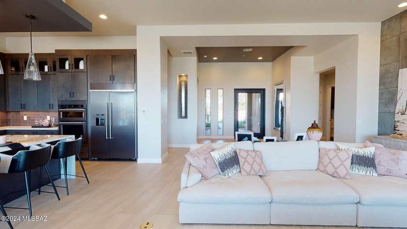 This very popular Manzanita home sits on the perfect corner lot - photo 14