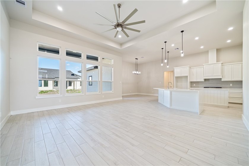 Builder is offering up to $10,000 toward the buyer's closing - photo 5
