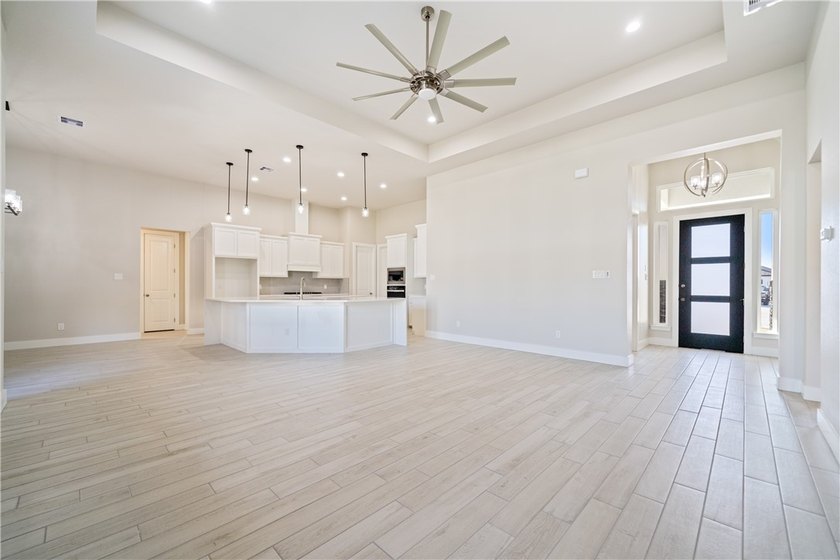 Builder is offering up to $10,000 toward the buyer's closing - photo 6