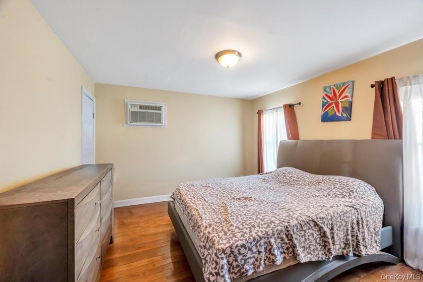 Welcome to 1536 East 51st Street, a beautifully maintained - photo 17