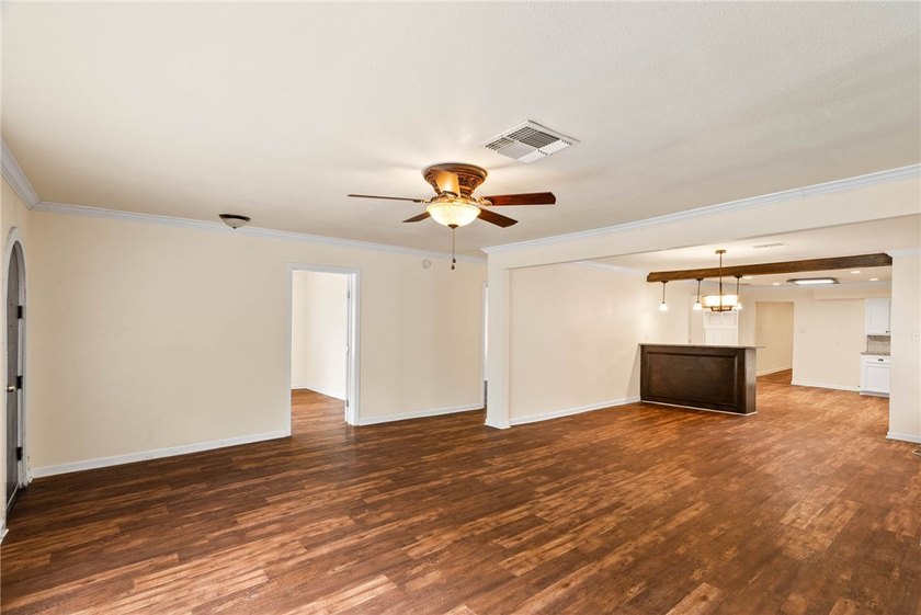 Located in the established Historic Del Mar neighborhood, this - photo 4