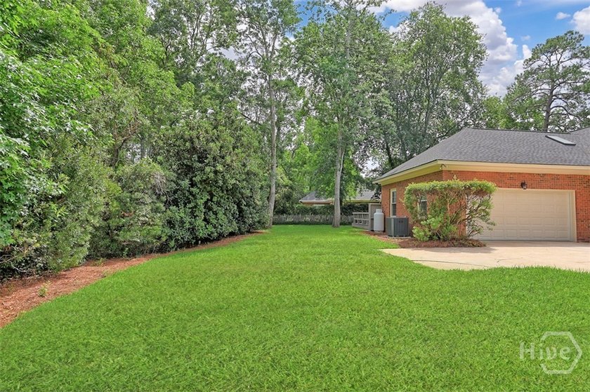 Welcome home to this beautifully renovated all-brick - photo 45