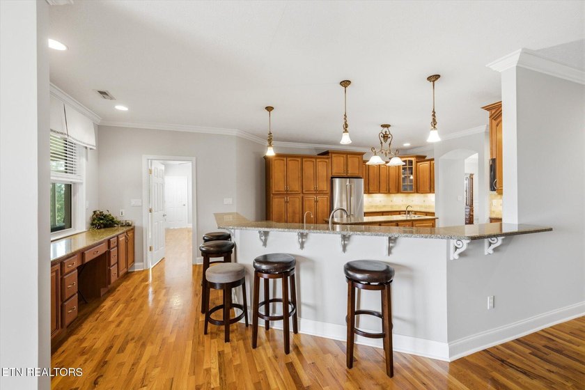 Enjoy the mountain &amp; main channel lake views from almost every - photo 17