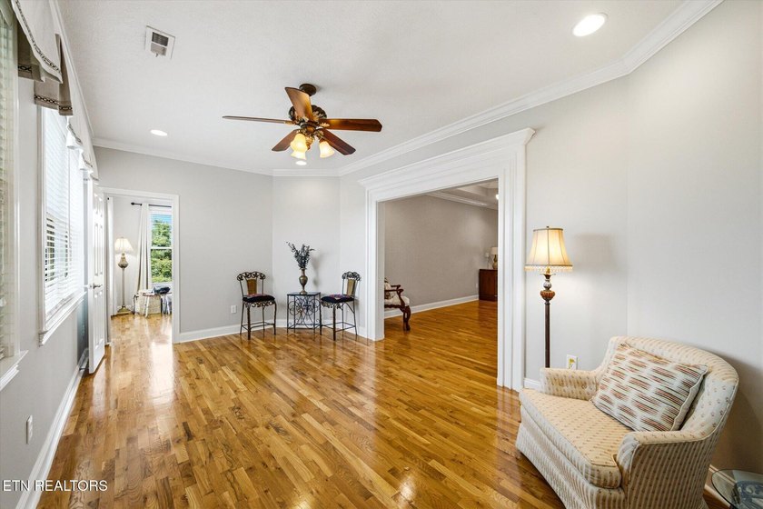 Enjoy the mountain &amp; main channel lake views from almost every - photo 28