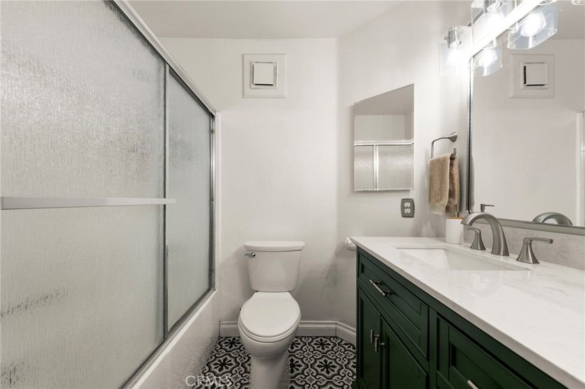 Welcome to Gaviota Heights - Your Urban Retreat in Alamitos - photo 29