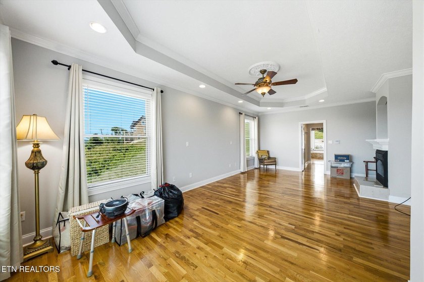 Enjoy the mountain &amp; main channel lake views from almost every - photo 31