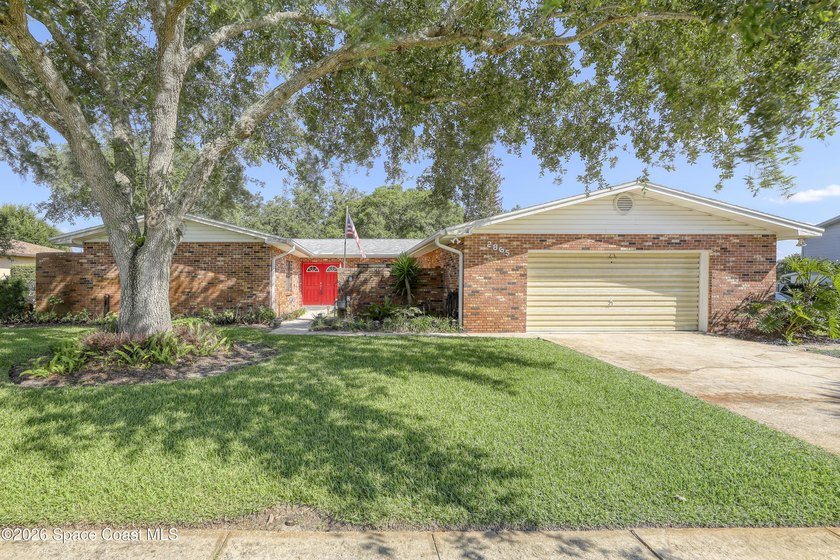 Welcome home to this beautiful 4 bedroom, 2 bath pool home in - photo 2
