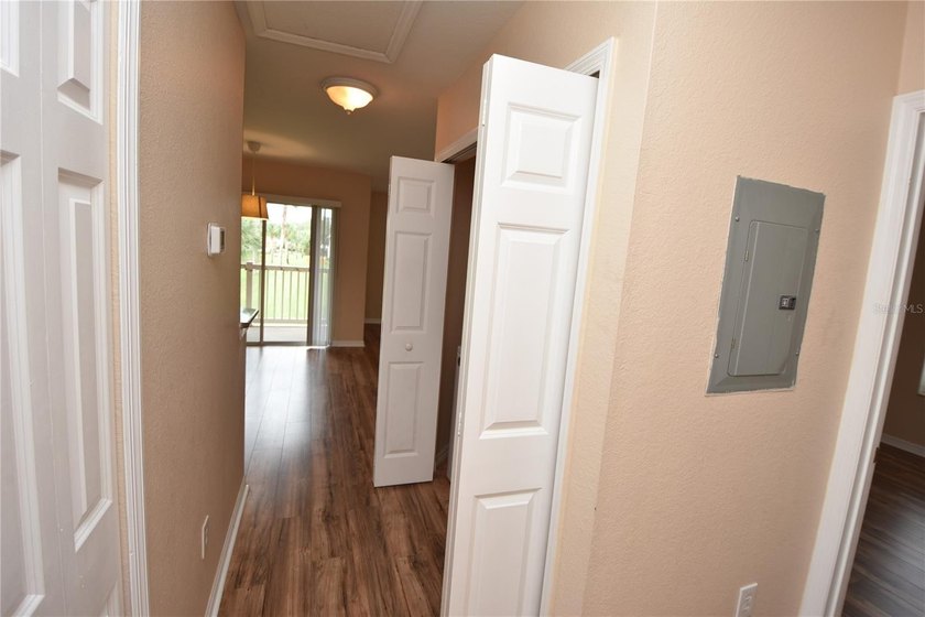 Beautiful 2 Bed 2 Ba completely lake front condo on the second - photo 34