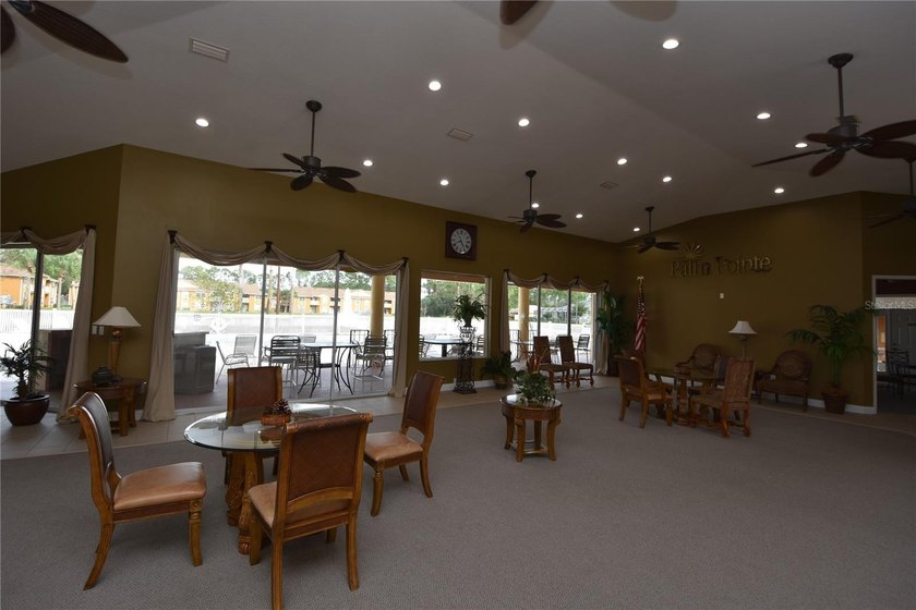 Beautiful 2 Bed 2 Ba completely lake front condo on the second - photo 38