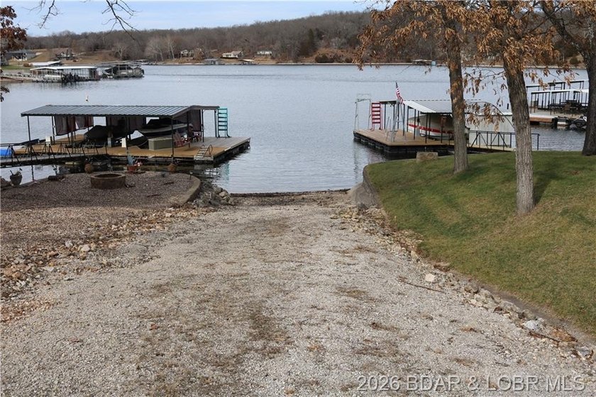 Really nice country setting with access to Lake of the Ozarks - photo 45