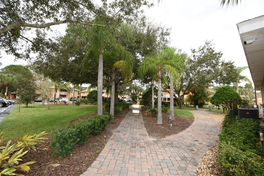 Beautiful 2 Bed 2 Ba completely lake front condo on the second - photo 47