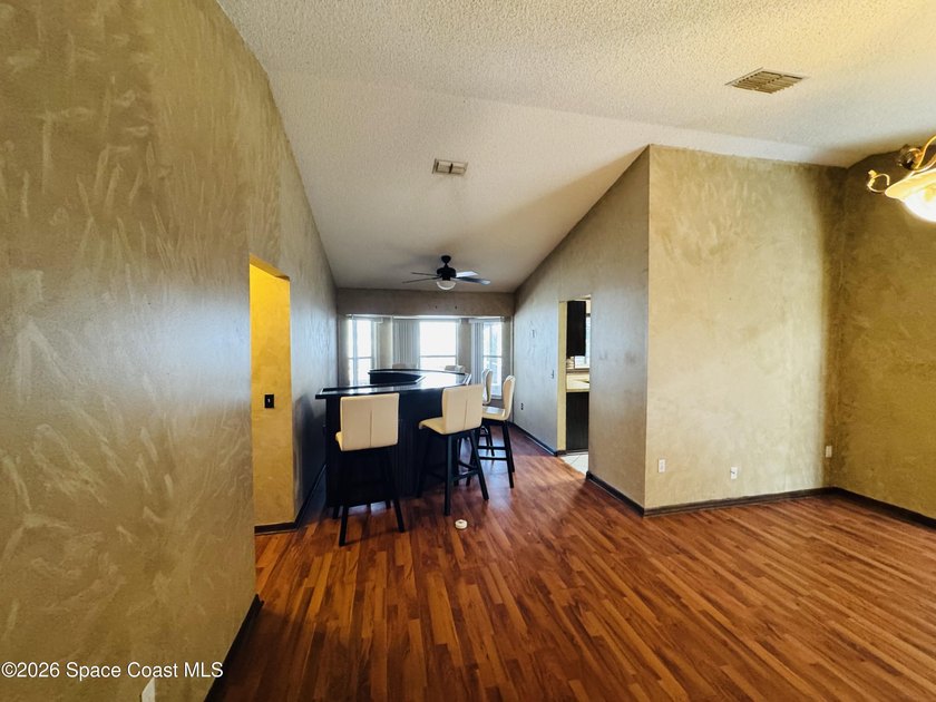 Opportunity awaits with this spacious 5-bedroom, 2-bath home - photo 4