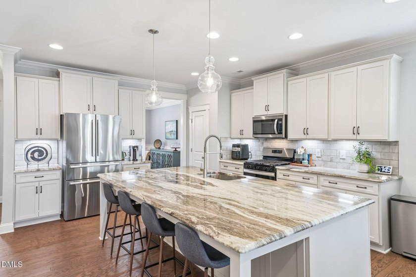 Welcome to 3451 Castlerock Drive, a quiet street in sought after - photo 9