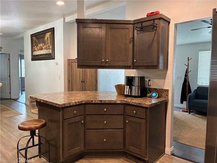 Gorgeous 4 Bedrooms, 2 Baths built in 2018, great open floor - photo 11