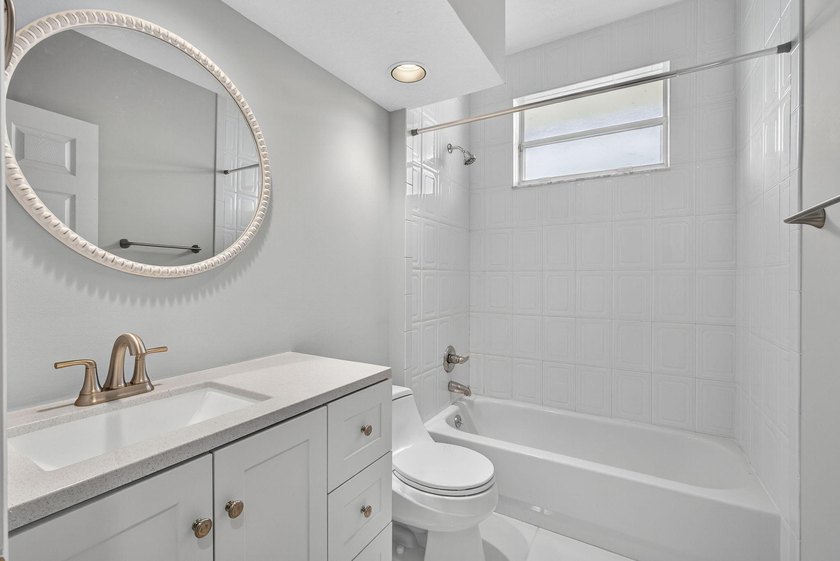 Welcome to this beautifully maintained three-bedroom, two-bath - photo 47