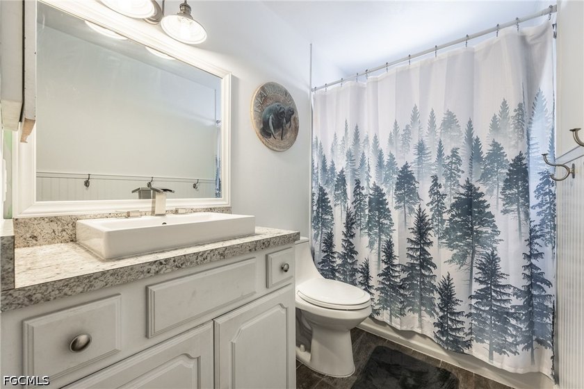 Escape to the peace and privacy of country living with this - photo 18