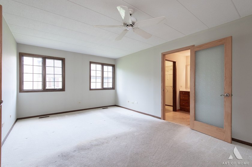 Welcome to easy, no-stairs living in the desirable Oak Hills - photo 22